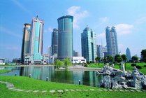 陆家嘴中心绿地景点图片