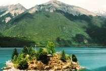 巴松措风景区景点天气实景图