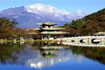 黑龙潭公园景点图片